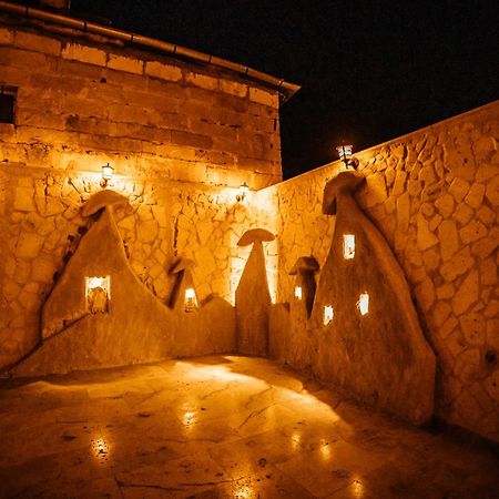 לינה וארוחת בוקר אורגופ Vanessa Cave House מראה חיצוני תמונה