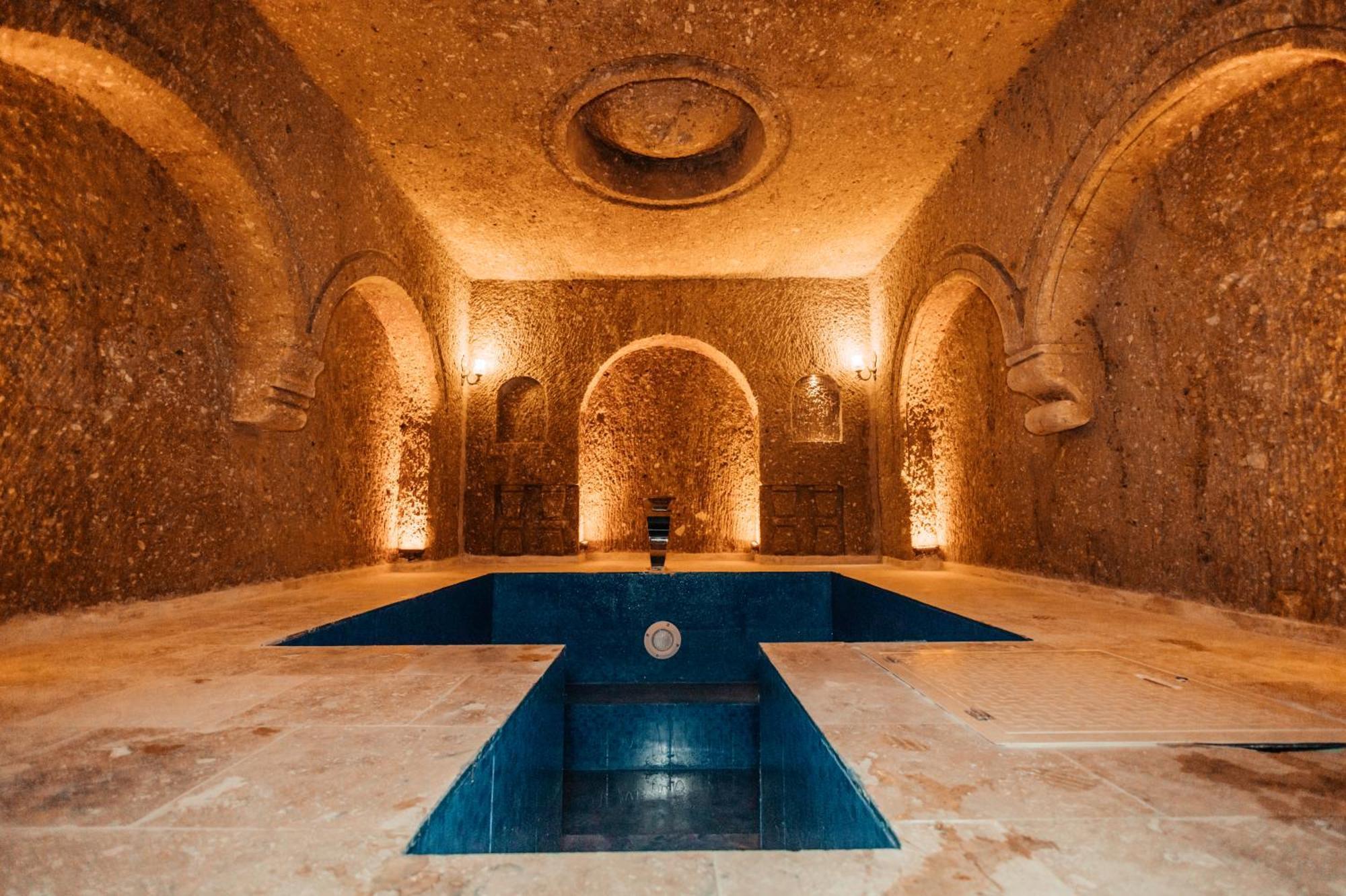 לינה וארוחת בוקר אורגופ Vanessa Cave House מראה חיצוני תמונה